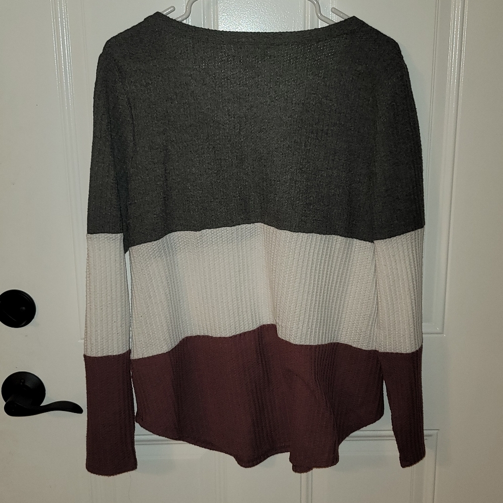 Colorblock Sweater - Picture 5 of 5